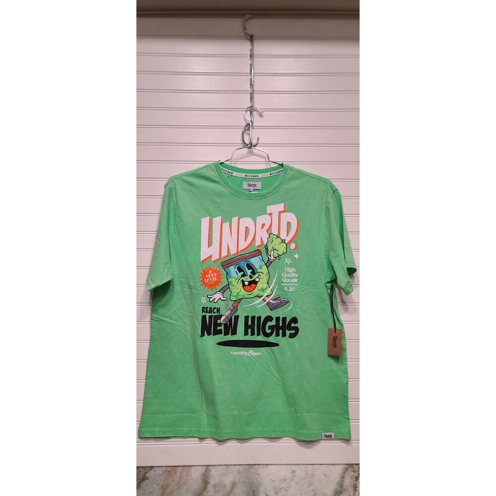 Highly Undrtd Mens Green Reach New Highs 420 T-Shirt Size M NWT